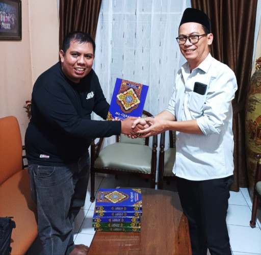 Isi Ramadhan, Sekretaris AMPG Riau Waqaf Quran Bersama Komunitas Motor Pekanbaru