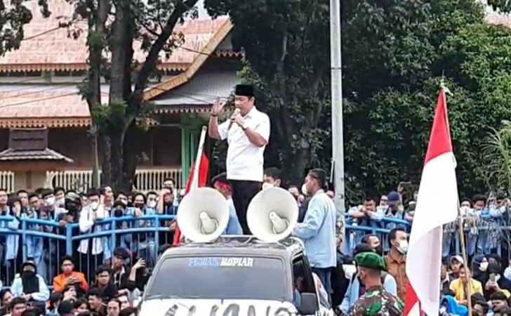 Ketua DPRD Riau Janji Tindaklanjuti Tuntutan Mahasiswa ke Pemerintah Pusat