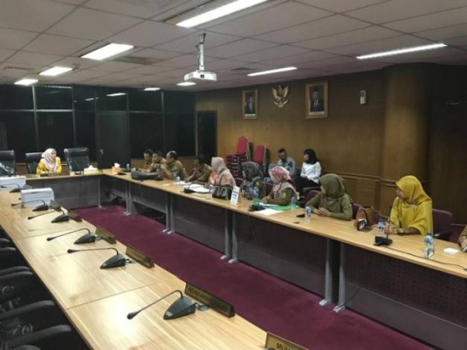Ngadu ke DPRD Riau, 44 Guru Bingung Harus Kembalikan Uang Tunjangan Rp1,2 M