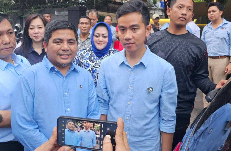 Kepala Bapilu Golkar Riau Instruksikan Caleg Wajib Pasang Foto Prabowo - Gibran di Balihonya